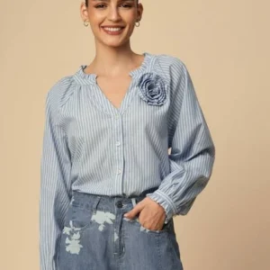 Women Regular Fit Top with Tie-Up Neck